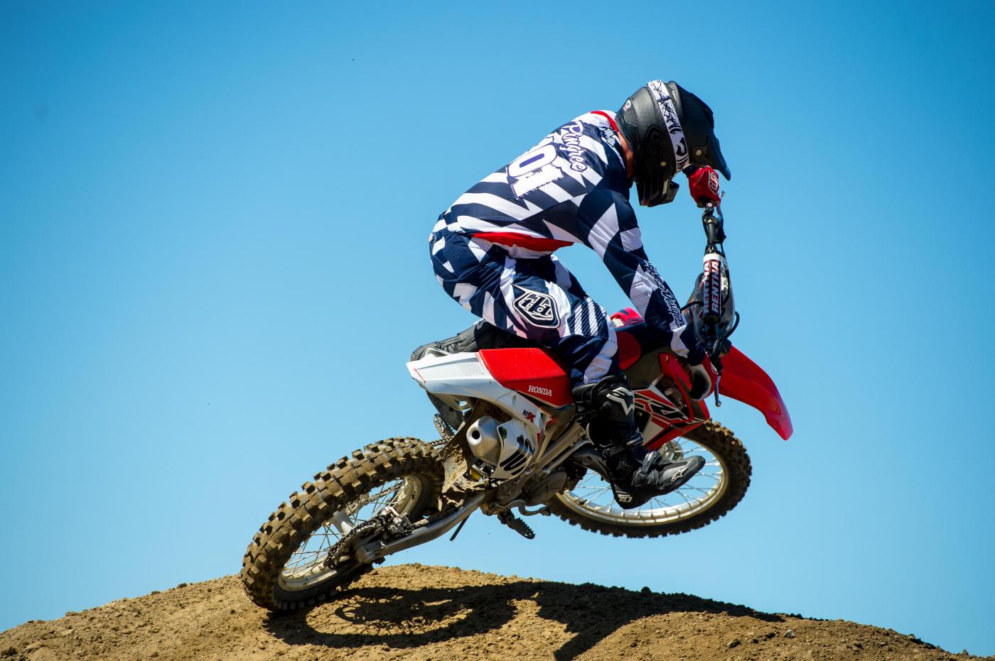 HondaCRF450R-2016-Cudby-017