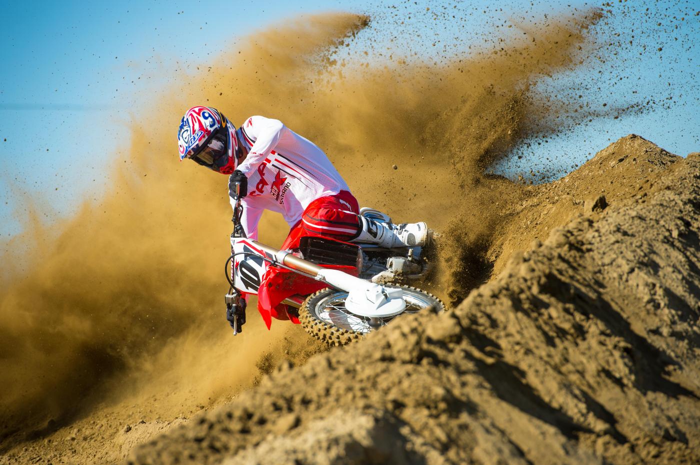 HondaCRF450R-2016-Cudby-015