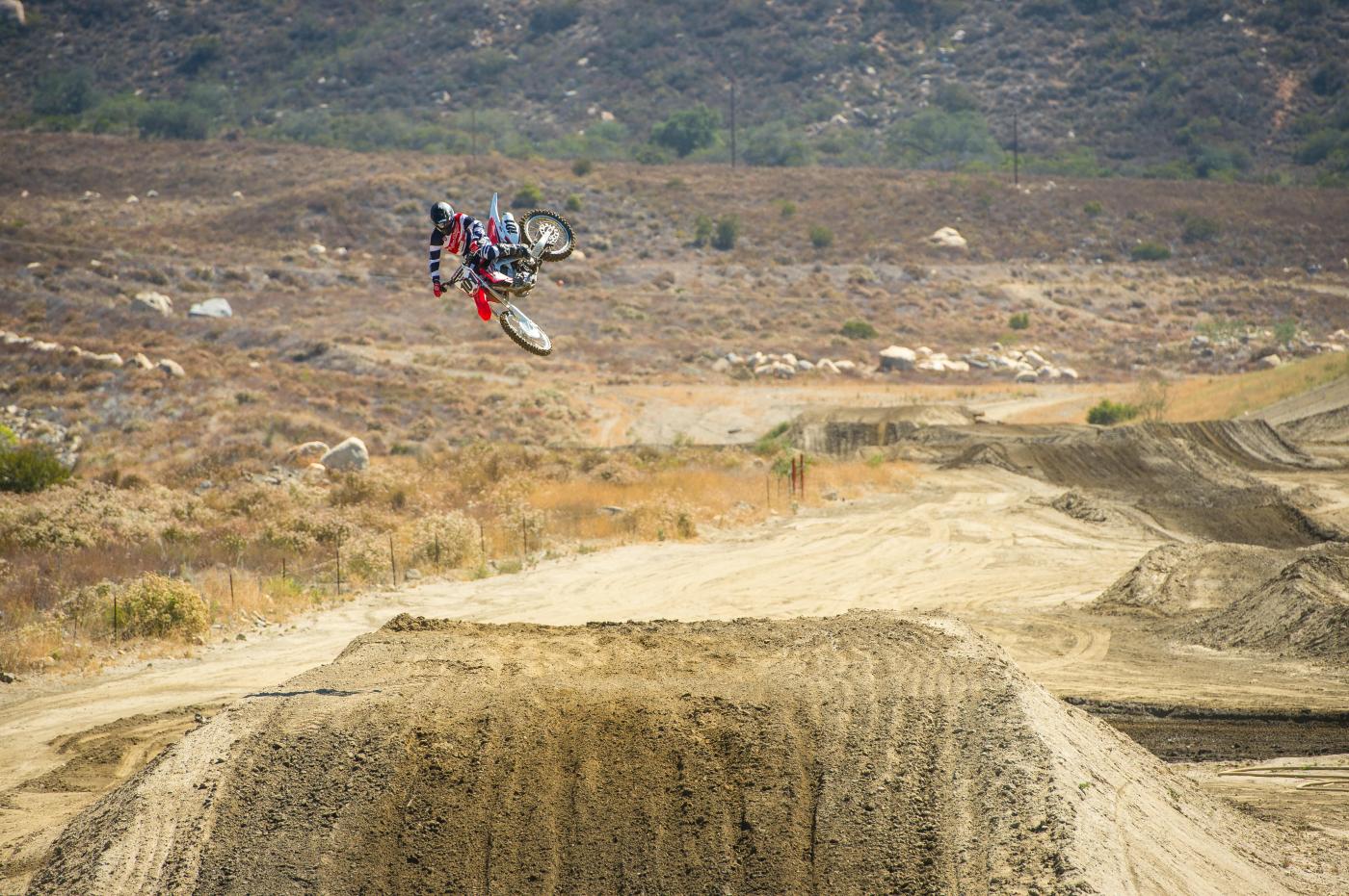 HondaCRF450R-2016-Cudby-023