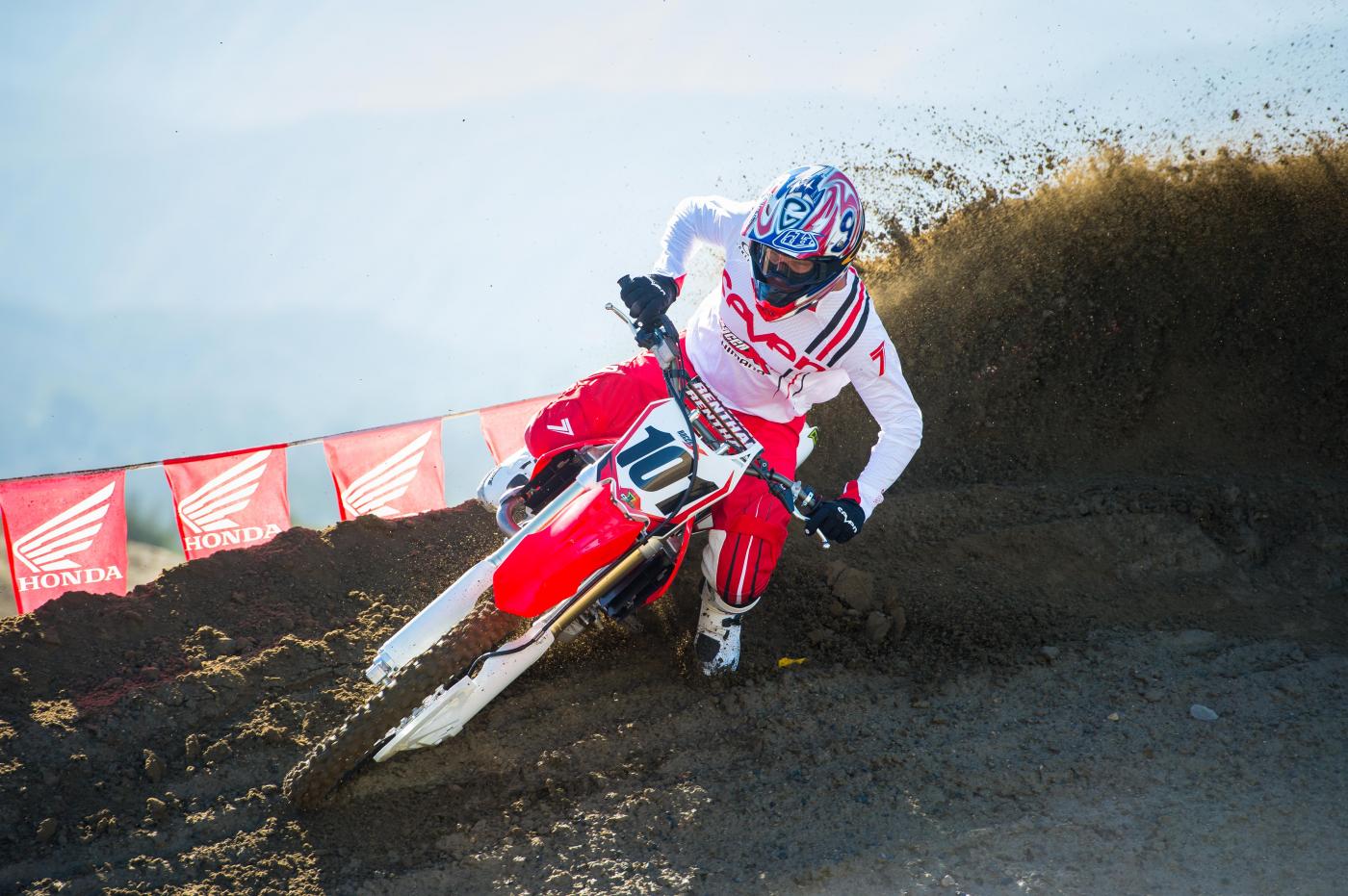 HondaCRF450R-2016-Cudby-010