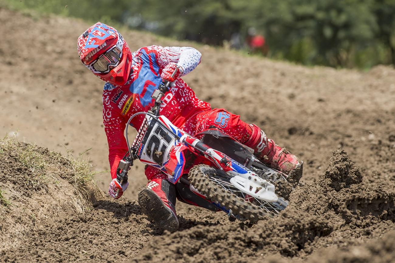 Gautier Paulin Channels Ryan Villopoto in Mexico Crash - MXGP - Racer X