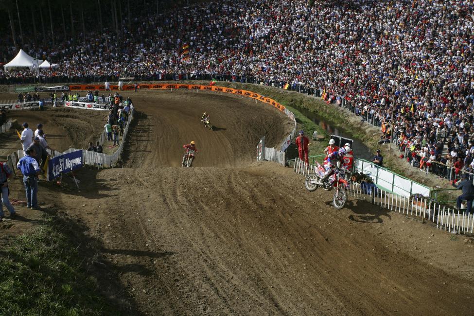 Windham was out front early in the second moto but a pair of crashes—as well as a Tedesco/Tortelli collision on 250Fs—opened the door for the competition.