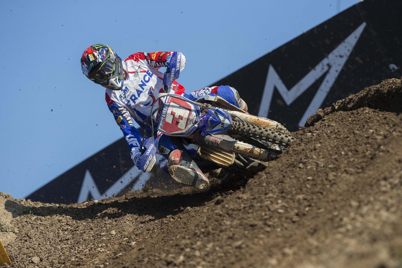 Romain Febvre ended a magical year with a 1-1 finish a home.