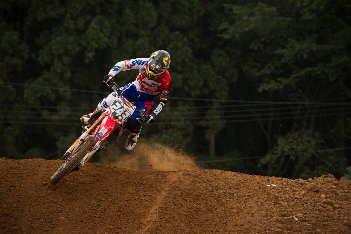 20151024_110025_B252151