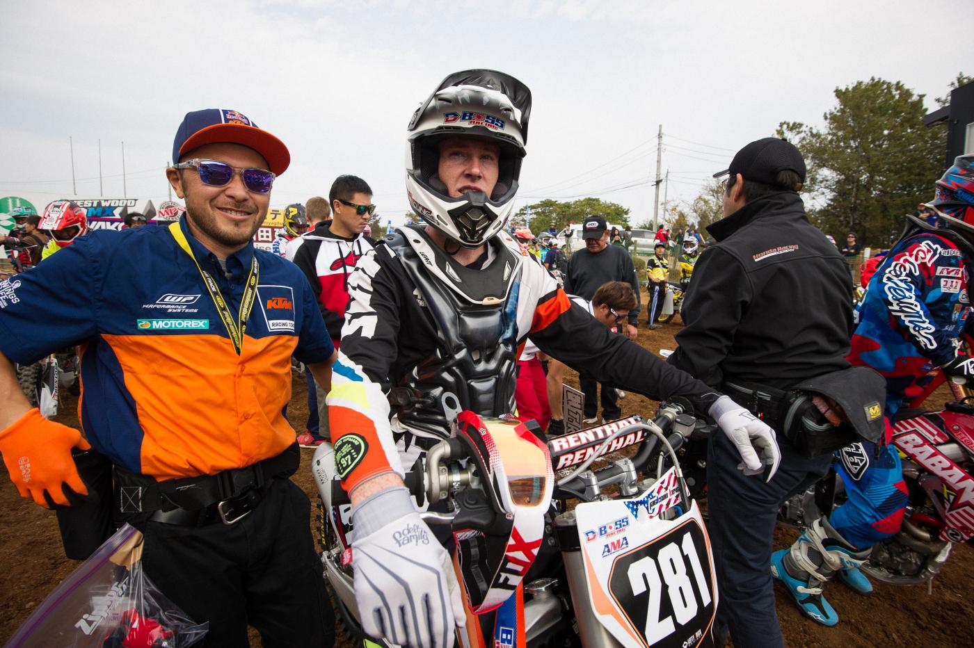 20151024_104743_B252059