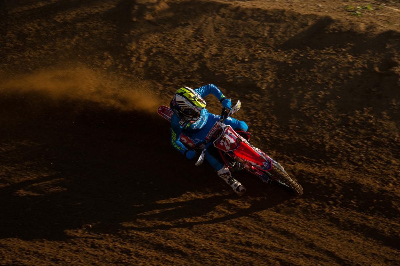 20151025_080652_B252760