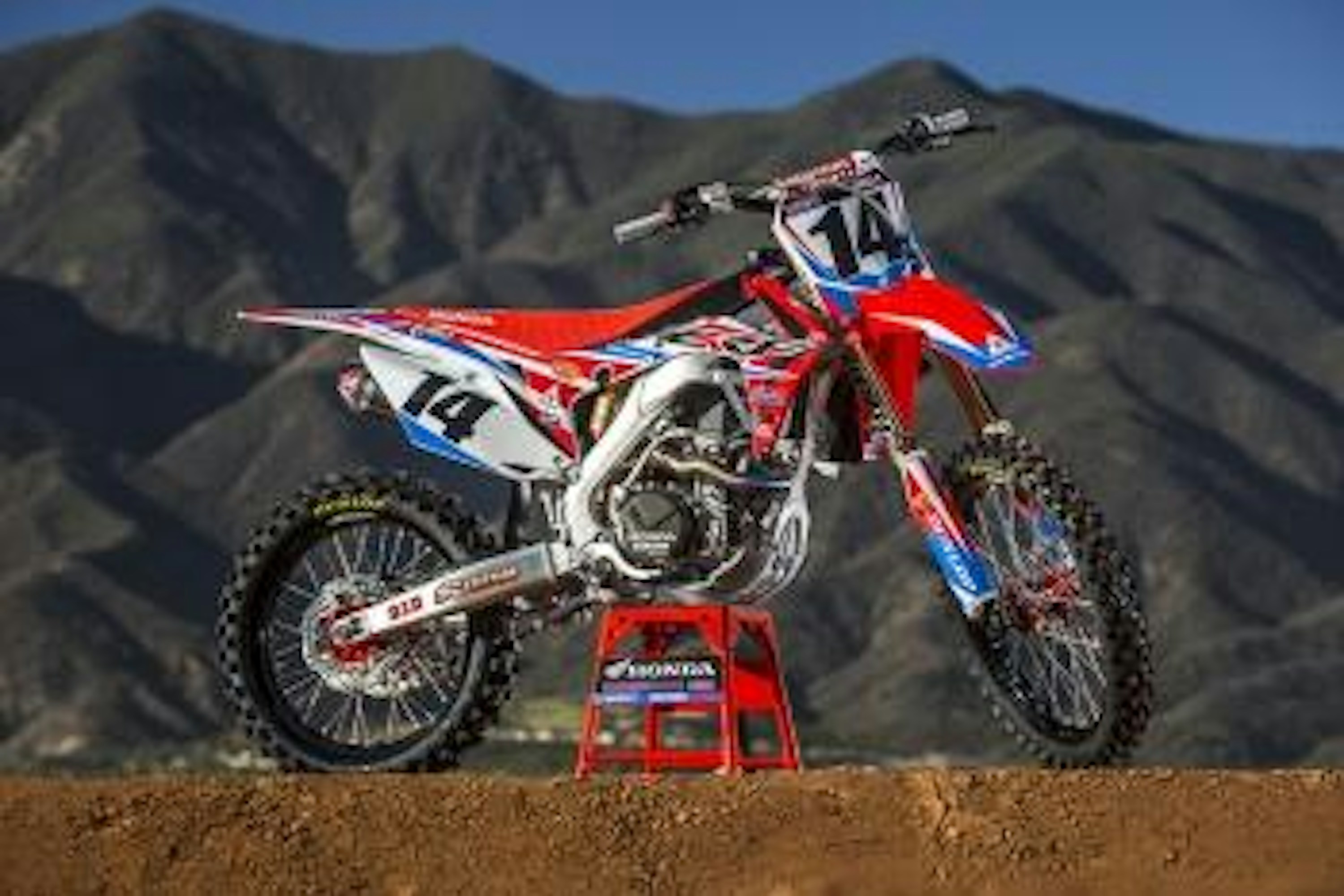 Get Your 2016 Team Honda HRC Graphics - Racer X