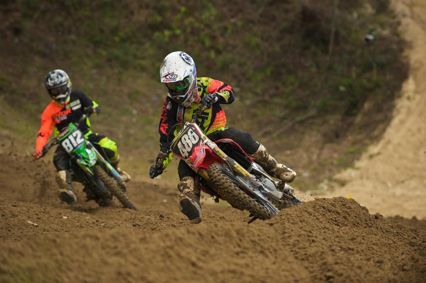GEICO Honda's Chase Sexton looks to topple Forkner.