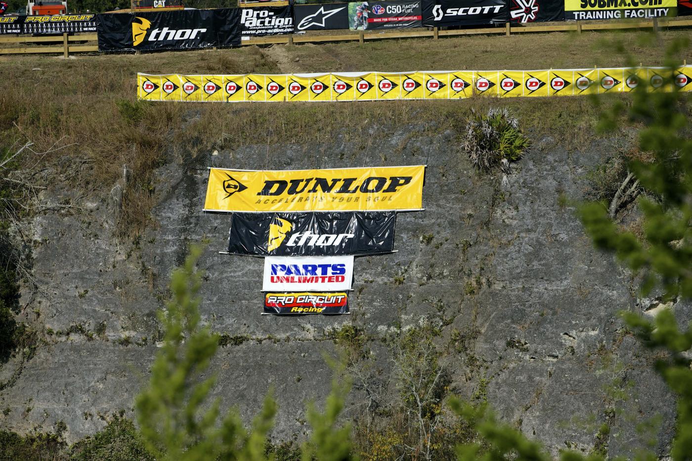 MINIOsMX-Friday-_1015