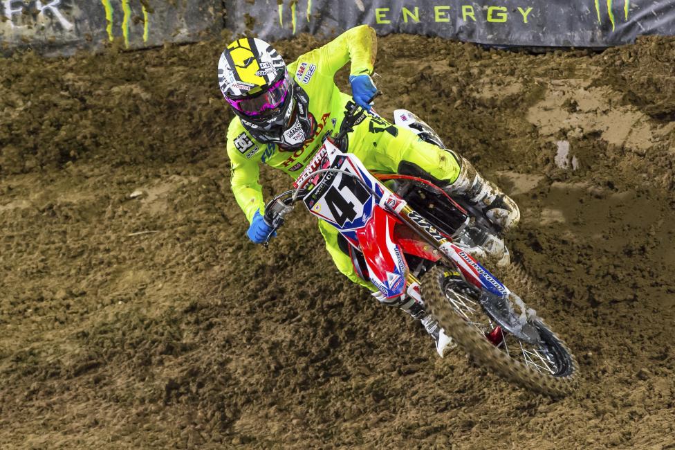 Canard had two wins in 2015 before an injury sidelined him for the rest of the supercross season.