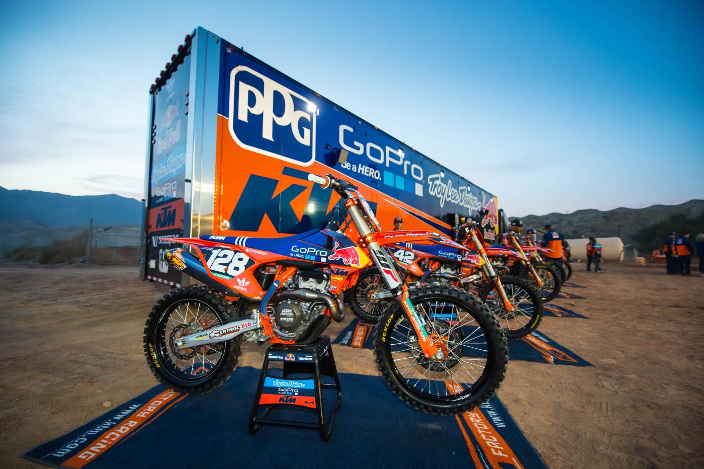 KTMTeamIntroDec2015-Cudby-0074