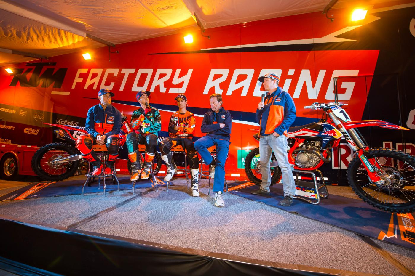 KTMTeamIntroDec2015-Cudby-0113