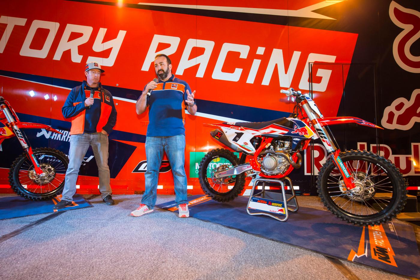 KTMTeamIntroDec2015-Cudby-0090