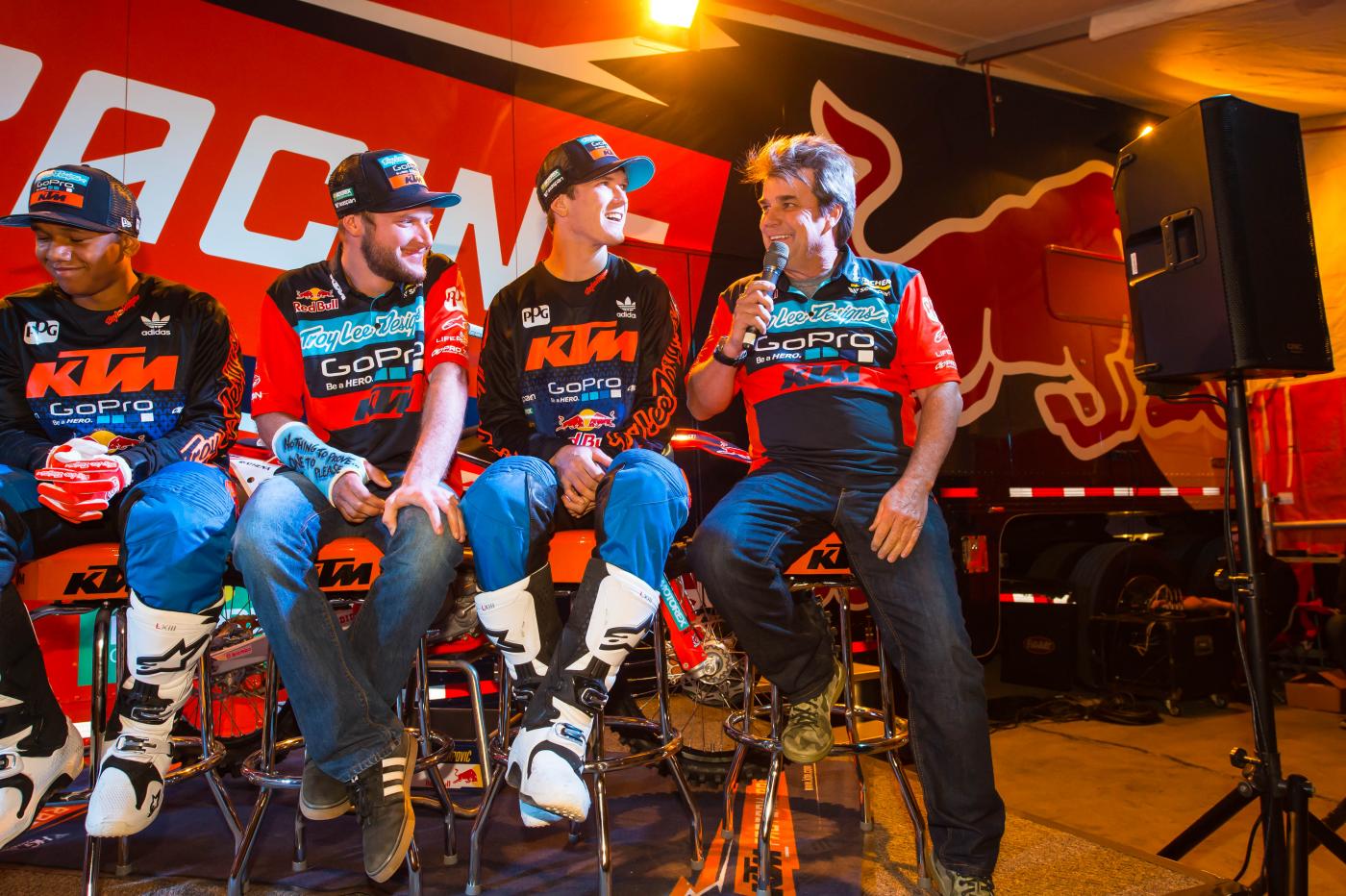 KTMTeamIntroDec2015-Cudby-0100