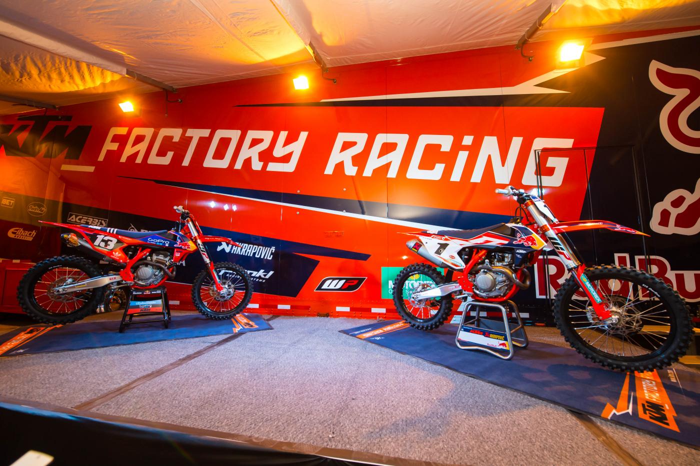 KTMTeamIntroDec2015-Cudby-0088