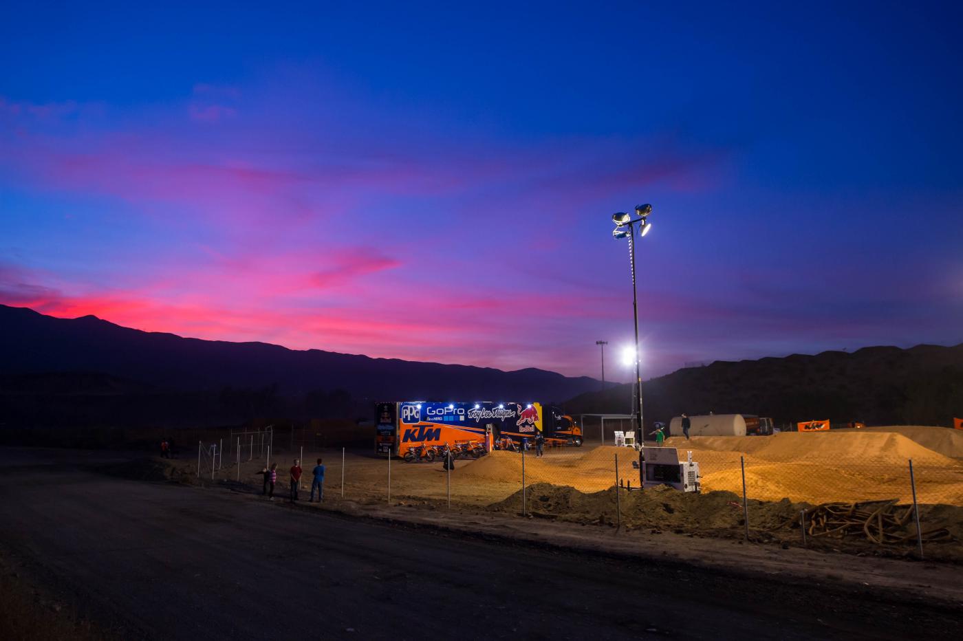 KTMTeamIntroDec2015-Cudby-0083