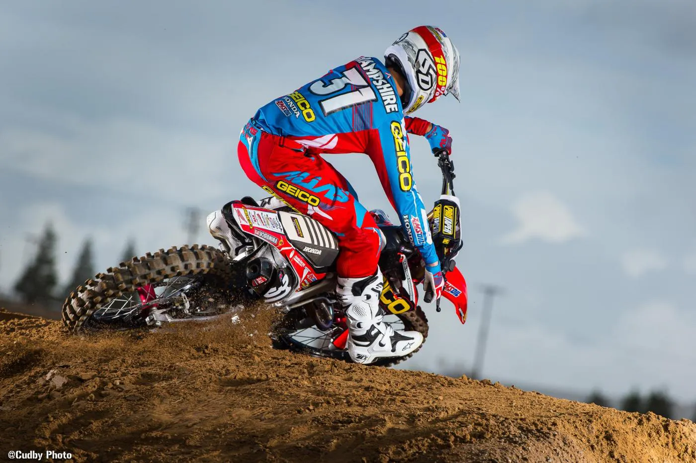 GEICOTeam2016Dec2015-Cudby-640