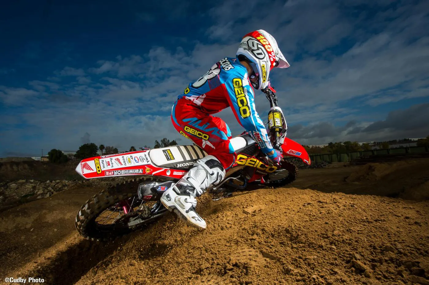 GEICOTeam2016Dec2015-Cudby-804