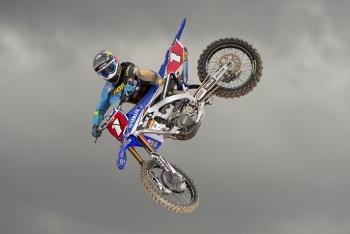 Watch: Yamalube/Star Racing Team Photo Shoot