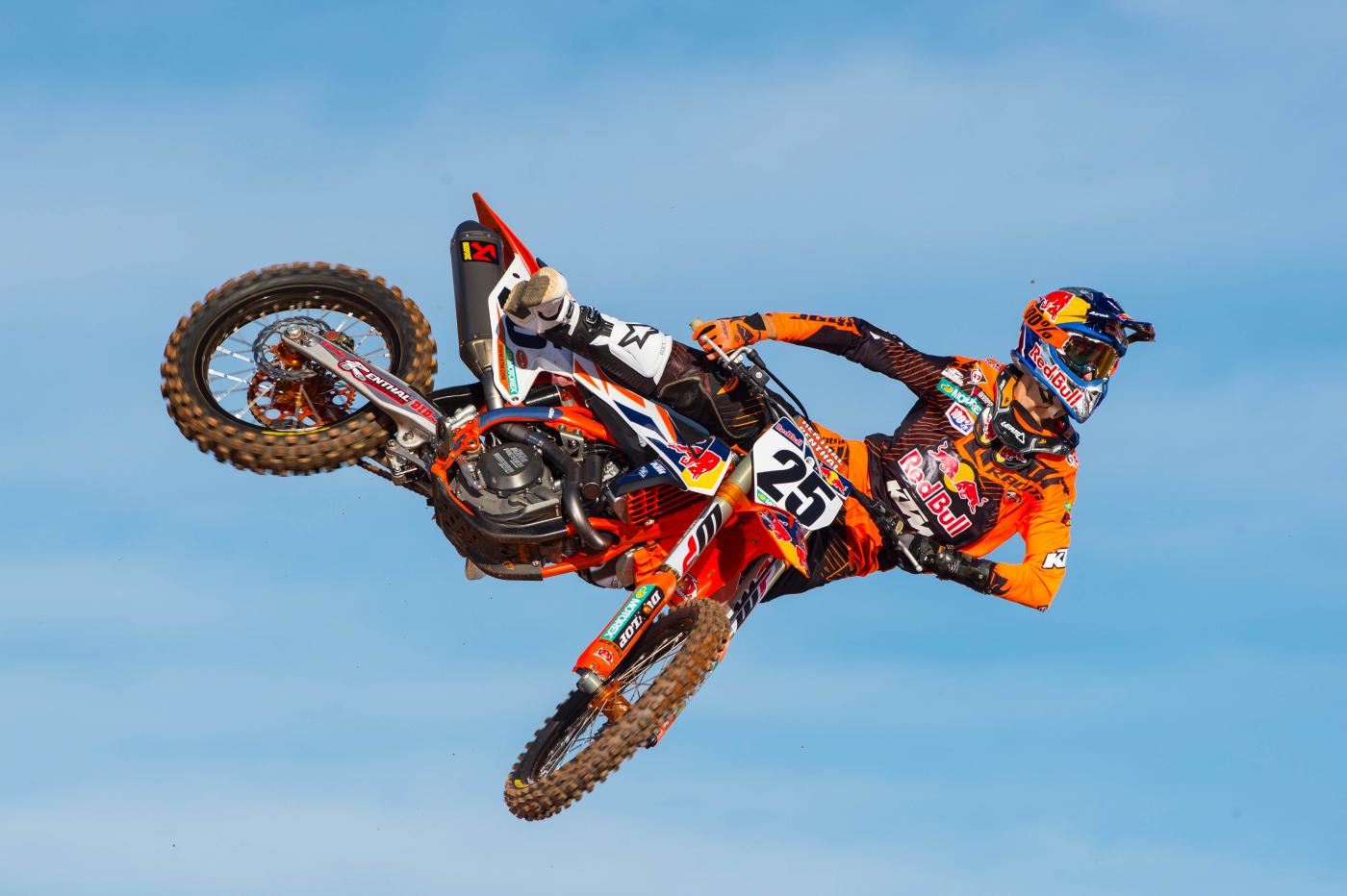 132275_Marvin_Musquin_KTM_450_SX-F_2015