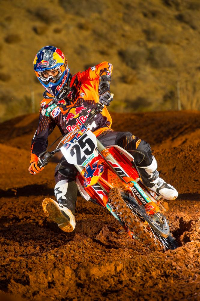 132285_KTMTeamDec2015-Cudby-1040