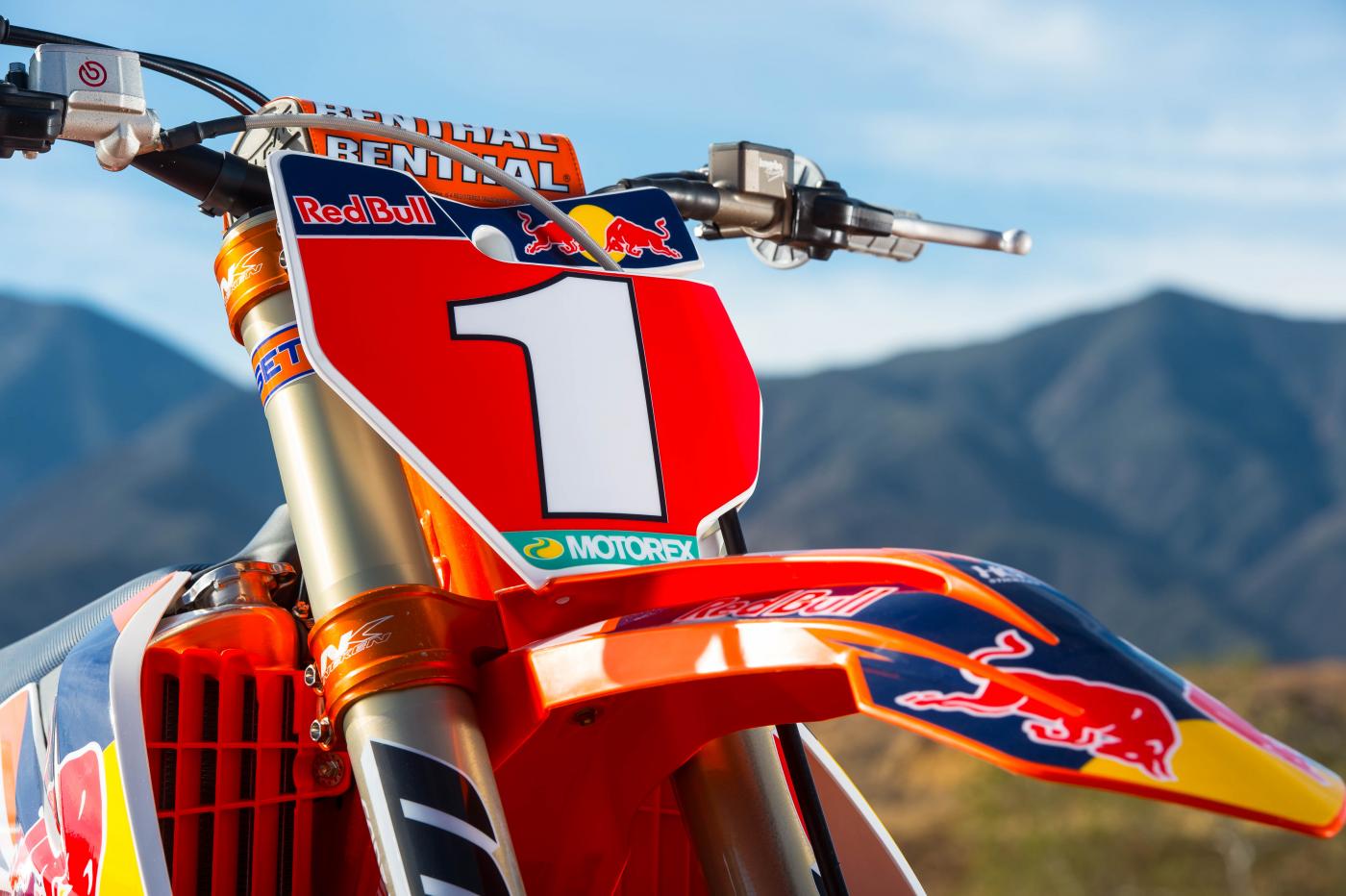 132339_Ryan_Dungey_KTM_450_SX-F_2015