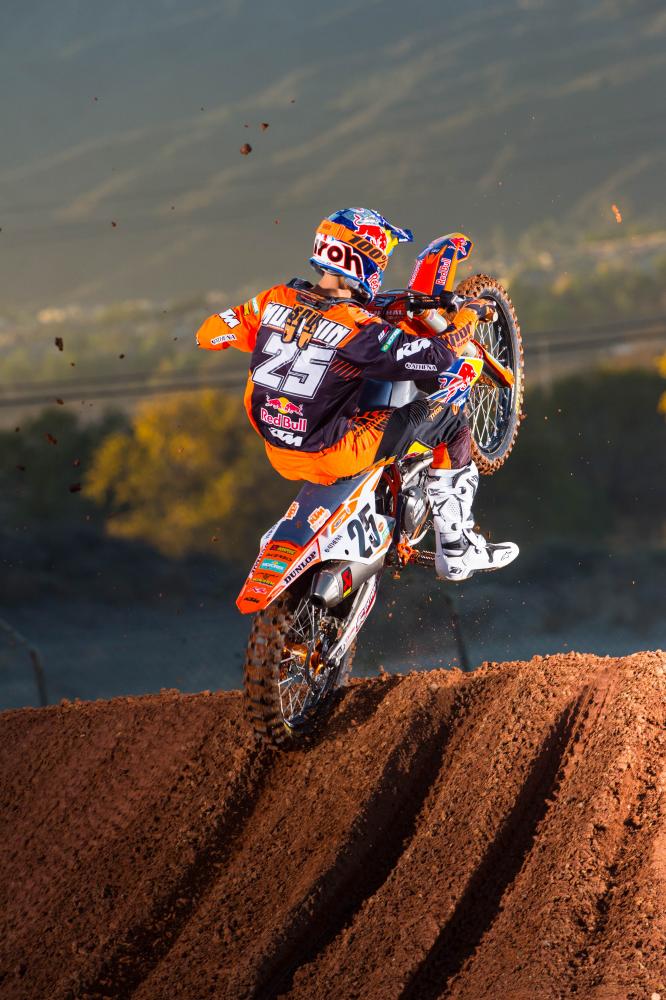 132405_Marvin_Musquin_KTM_450_SX-F_2015