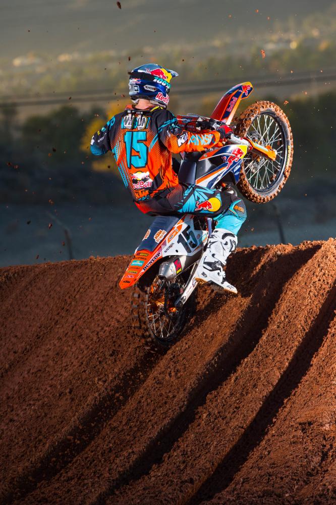 132406_Dean_Wilson_KTM_450_SX-F_2015