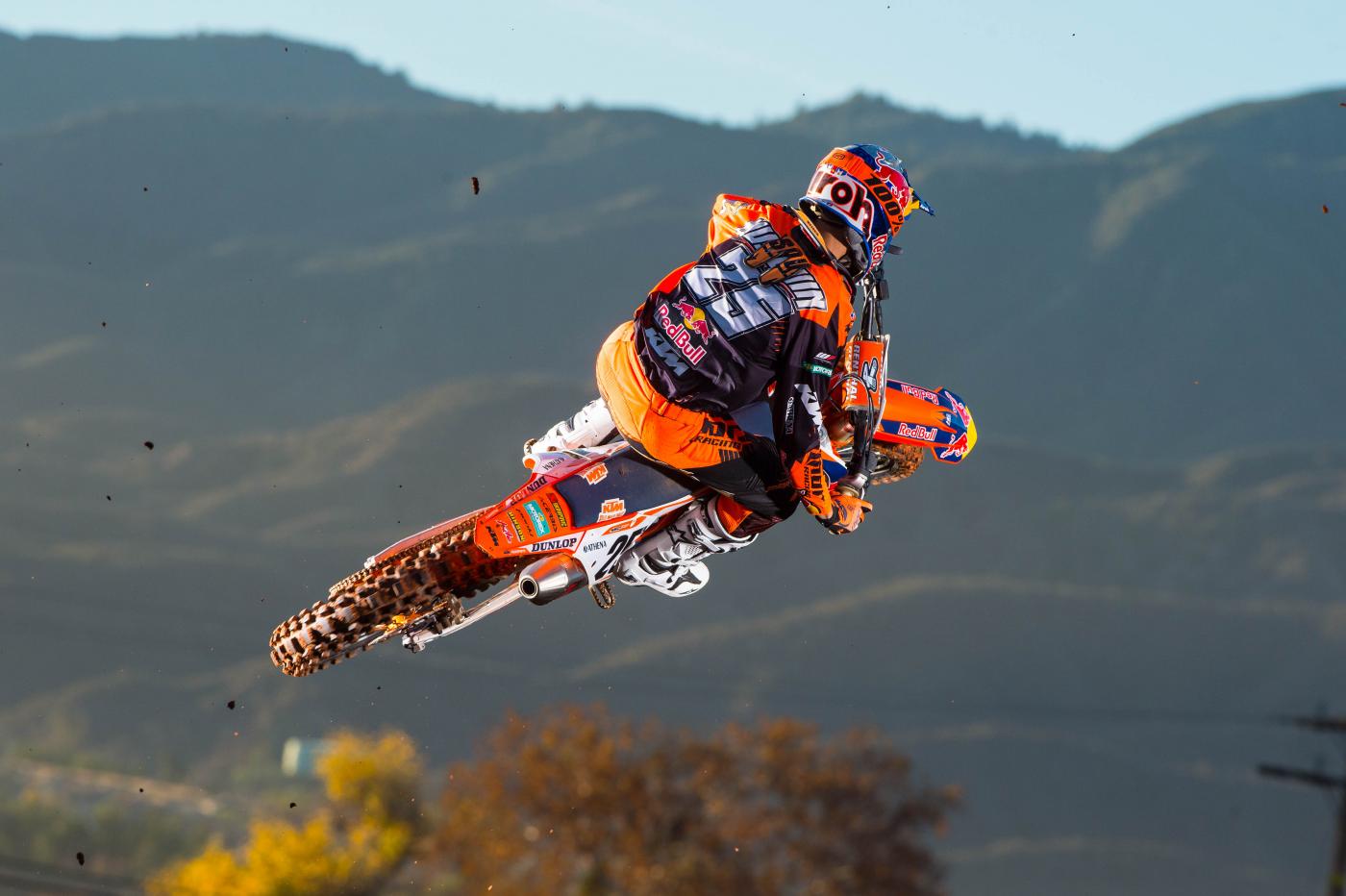 132413_Marvin_Musquin_KTM_450_SX-F_2015