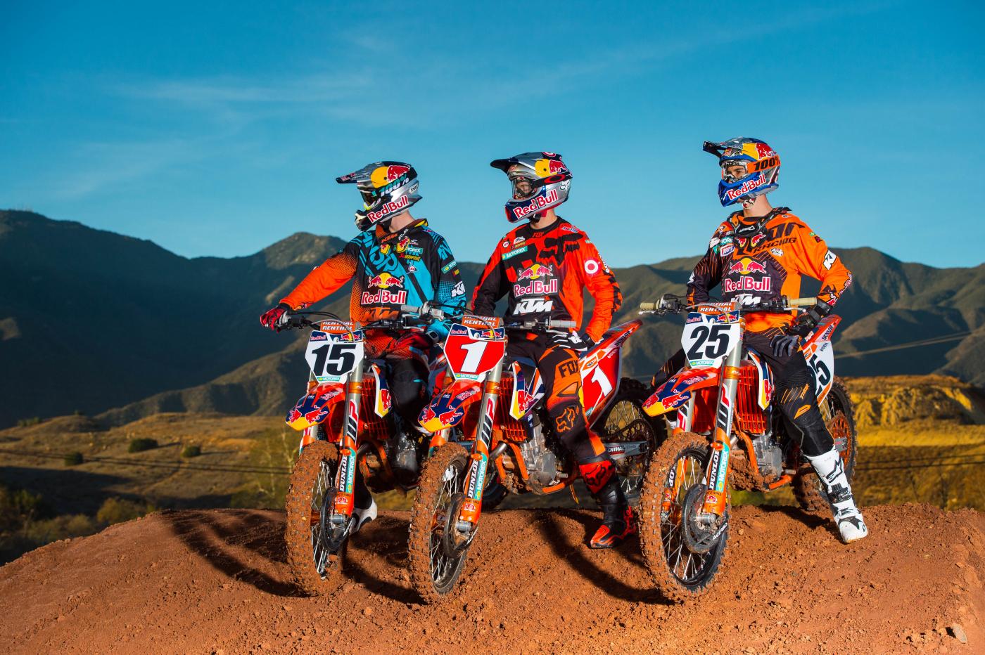 132429_Dean_Wilson__Ryan_Dungey__Marvin_Musquin_KTM_450_SX-F_2015