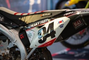 Who is the 2016 450SX title favorite?