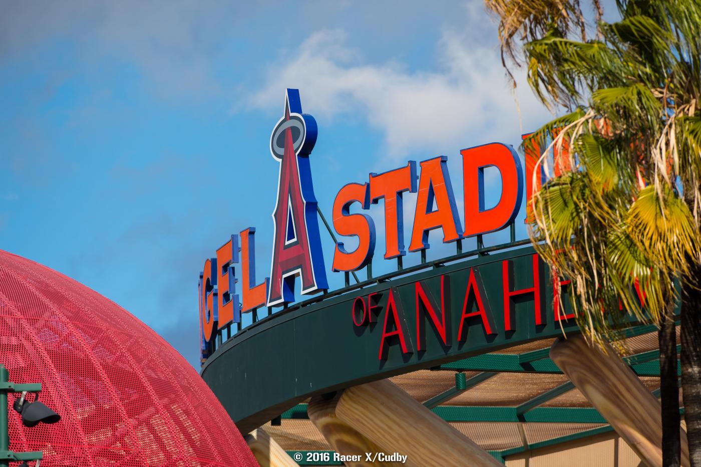 Misc-Anaheim1SX2016-Cudby-001