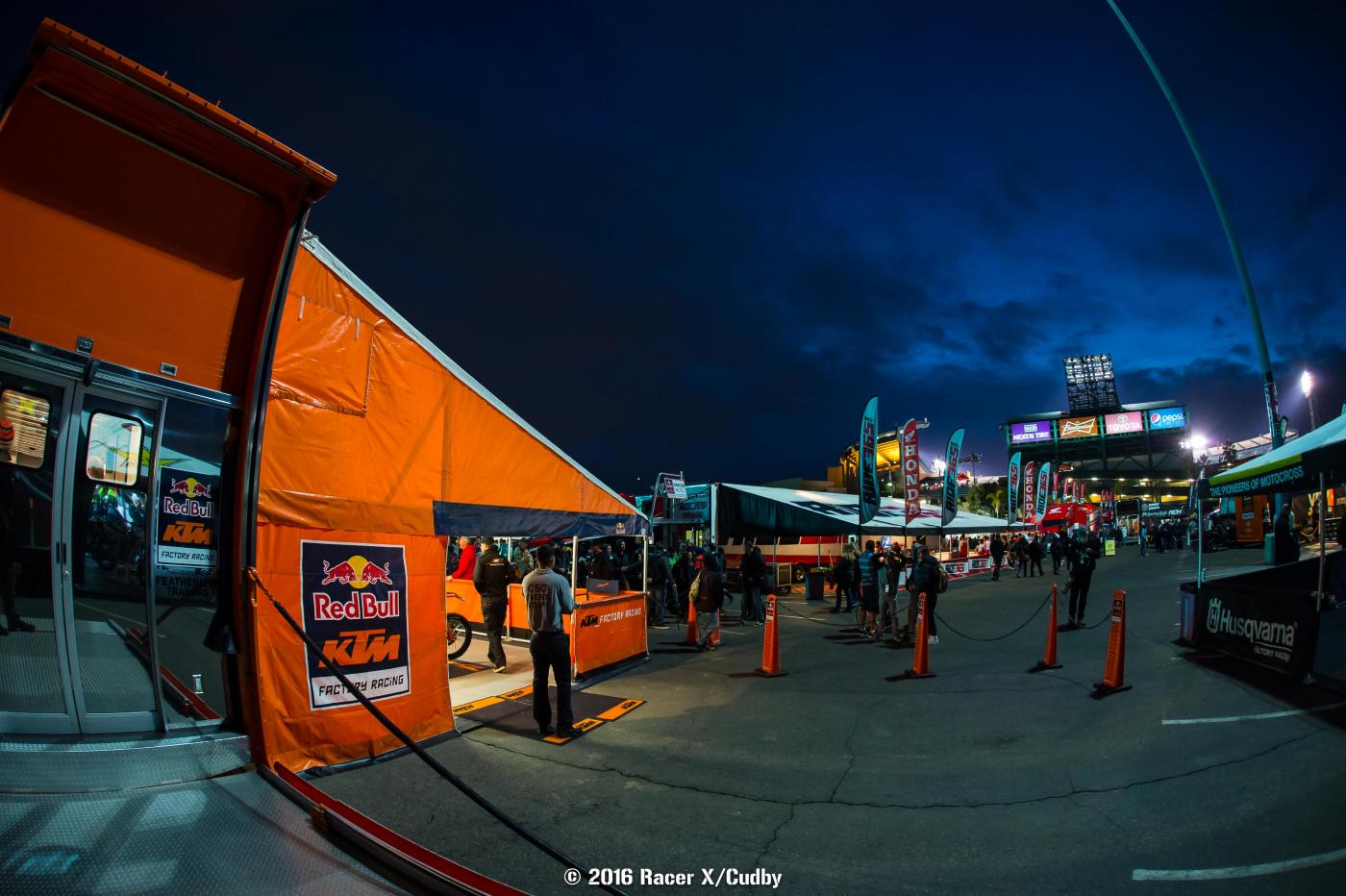 Misc-Anaheim1SX2016-Cudby-188