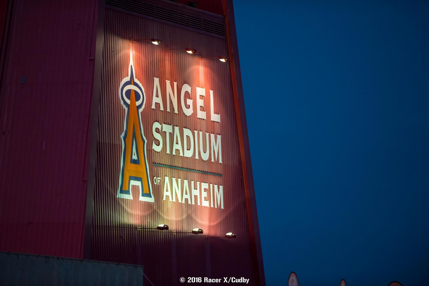 Misc-Anaheim1SX2016-Cudby-174