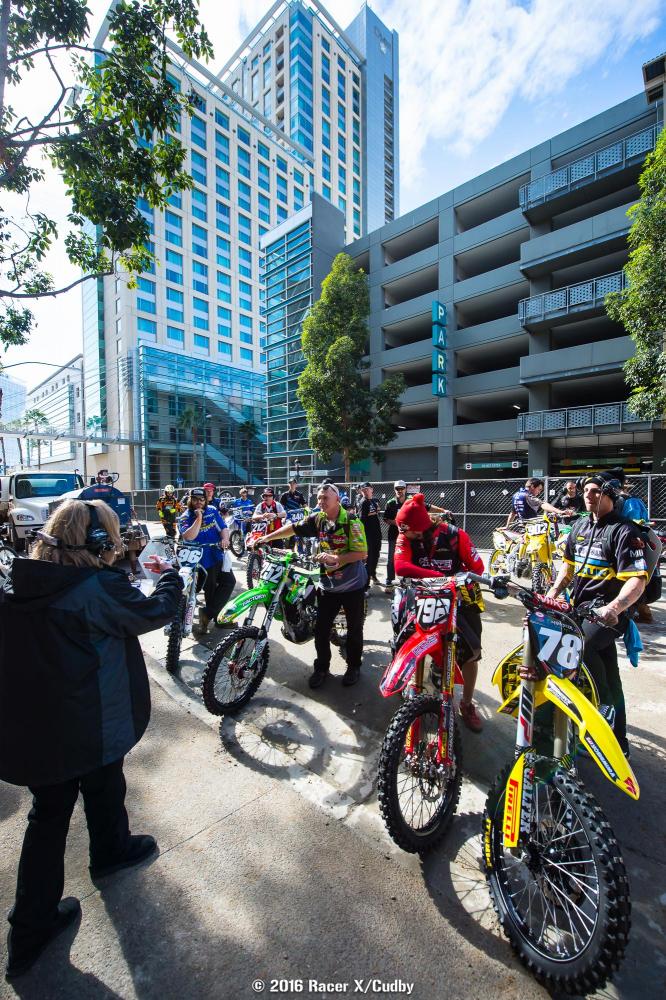 Misc-SanDiegoSX12016-Cudby-304