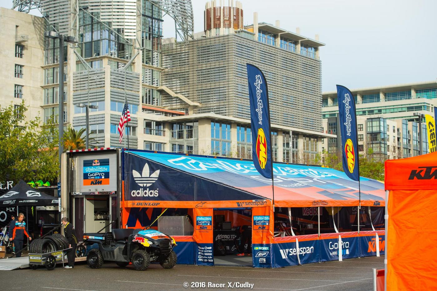 Misc-SanDiegoSX12016-Cudby-283