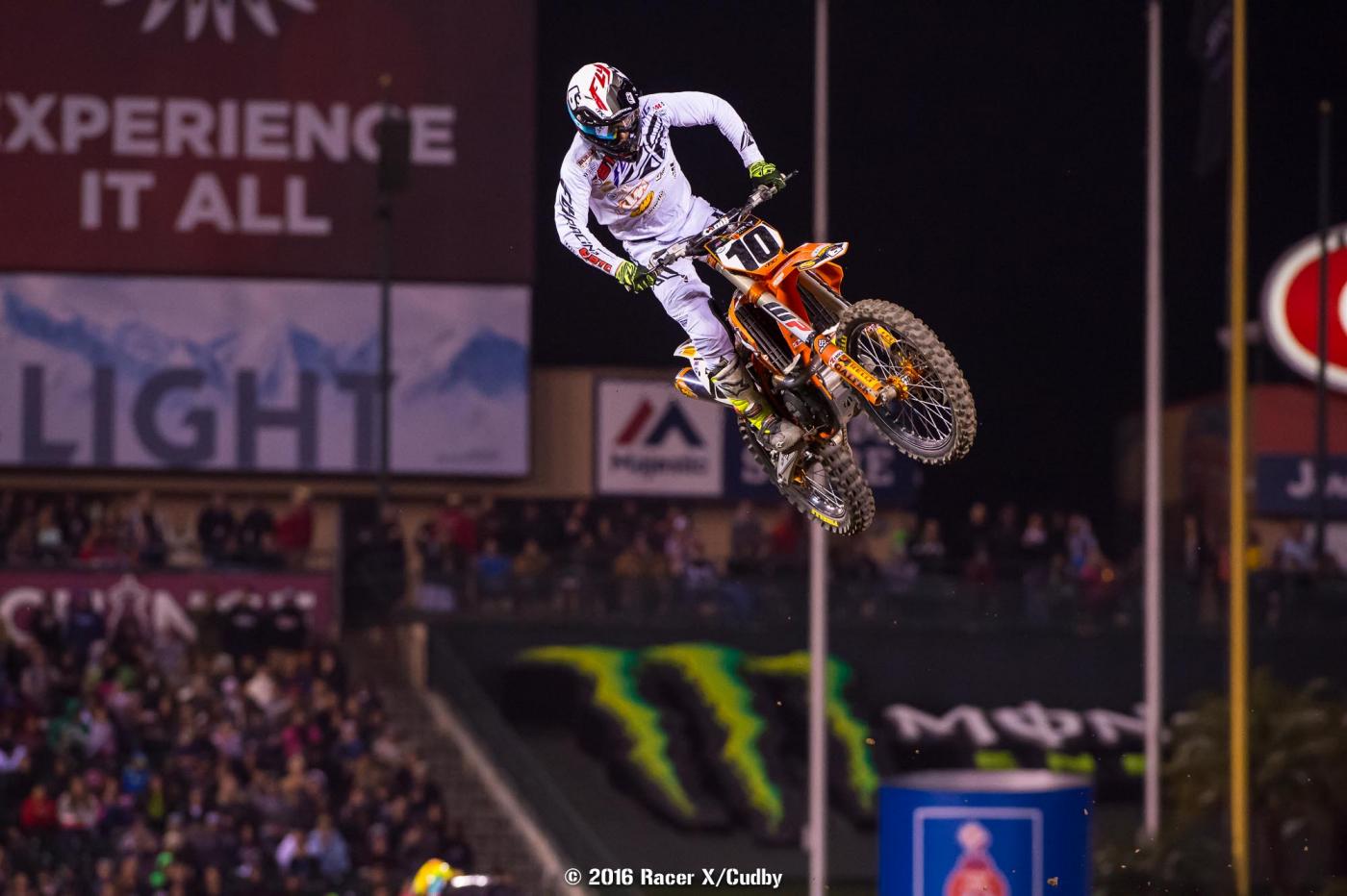 Brayton-Anaheim2SX2016-Cudby-042