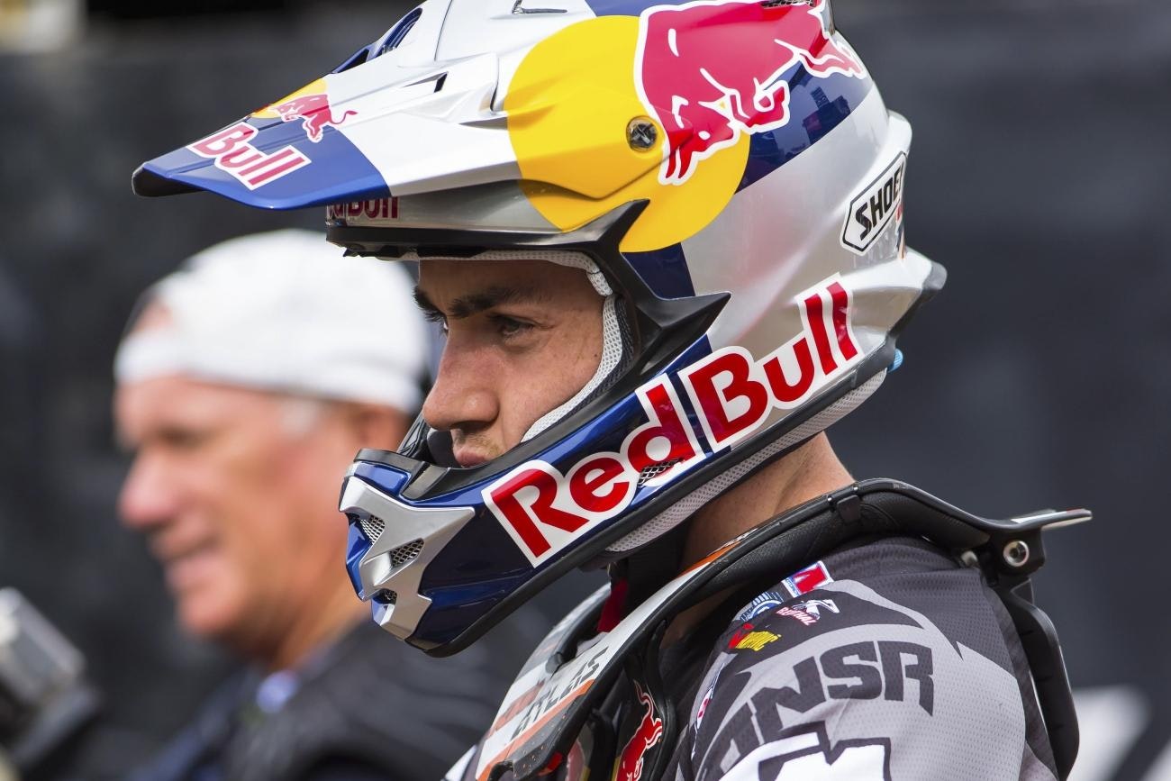 Dean Wilson On His Knee Injury