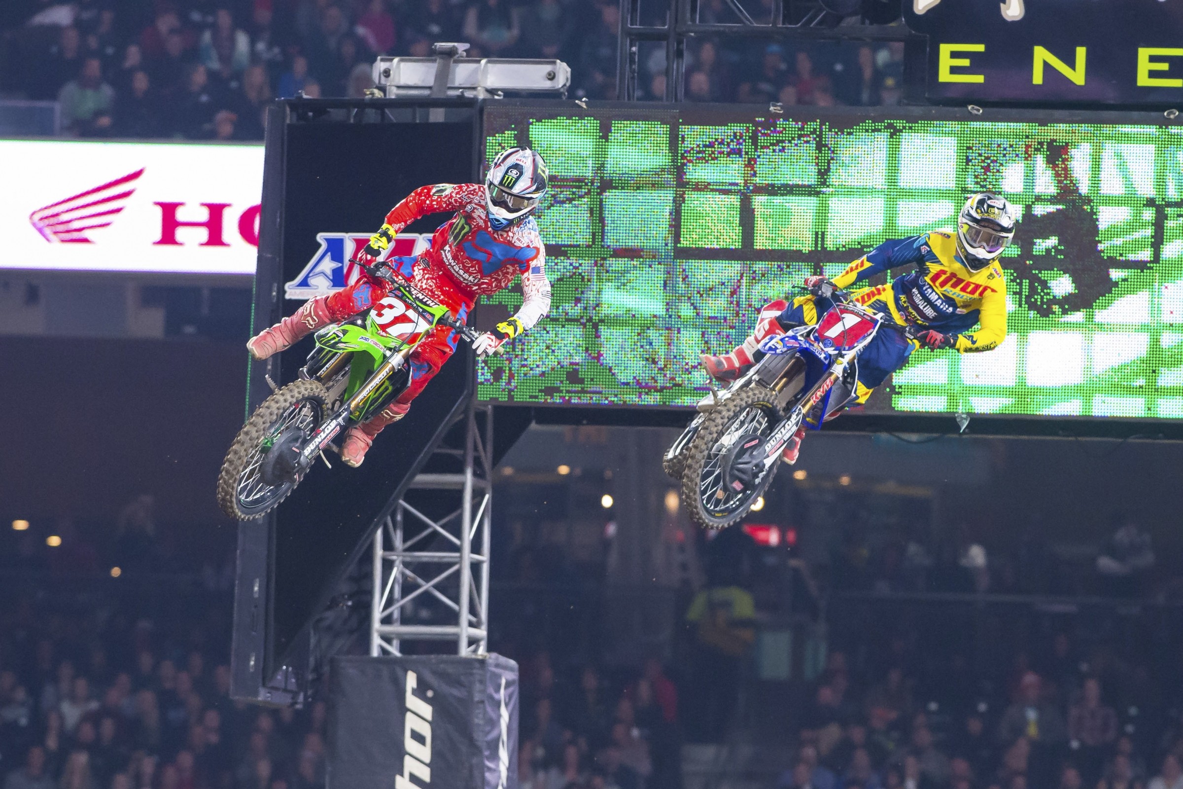 Breakdown: Joey’s Pouch of Confidence