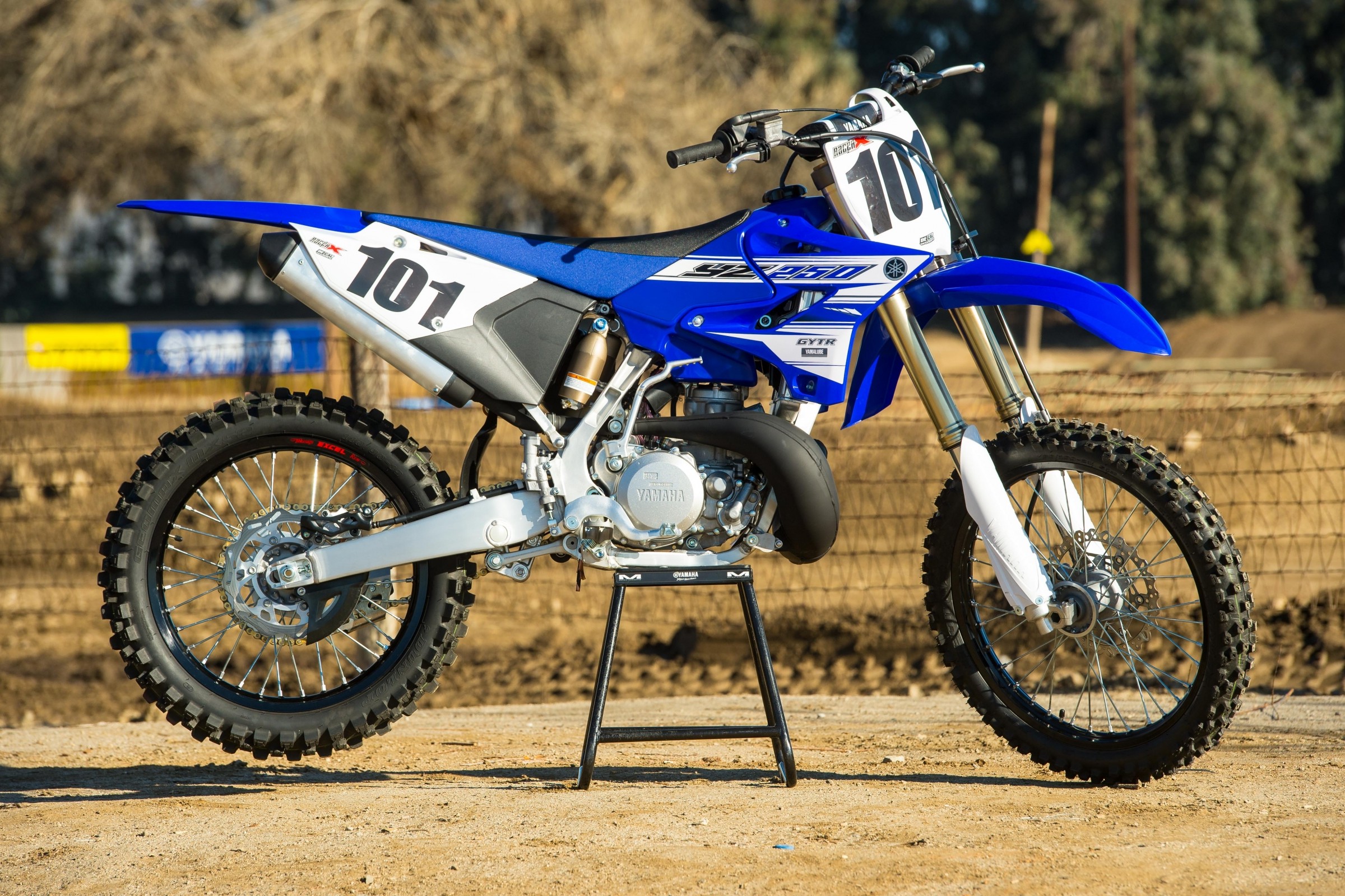 Racer X Films: 2016 Yamaha YZ250