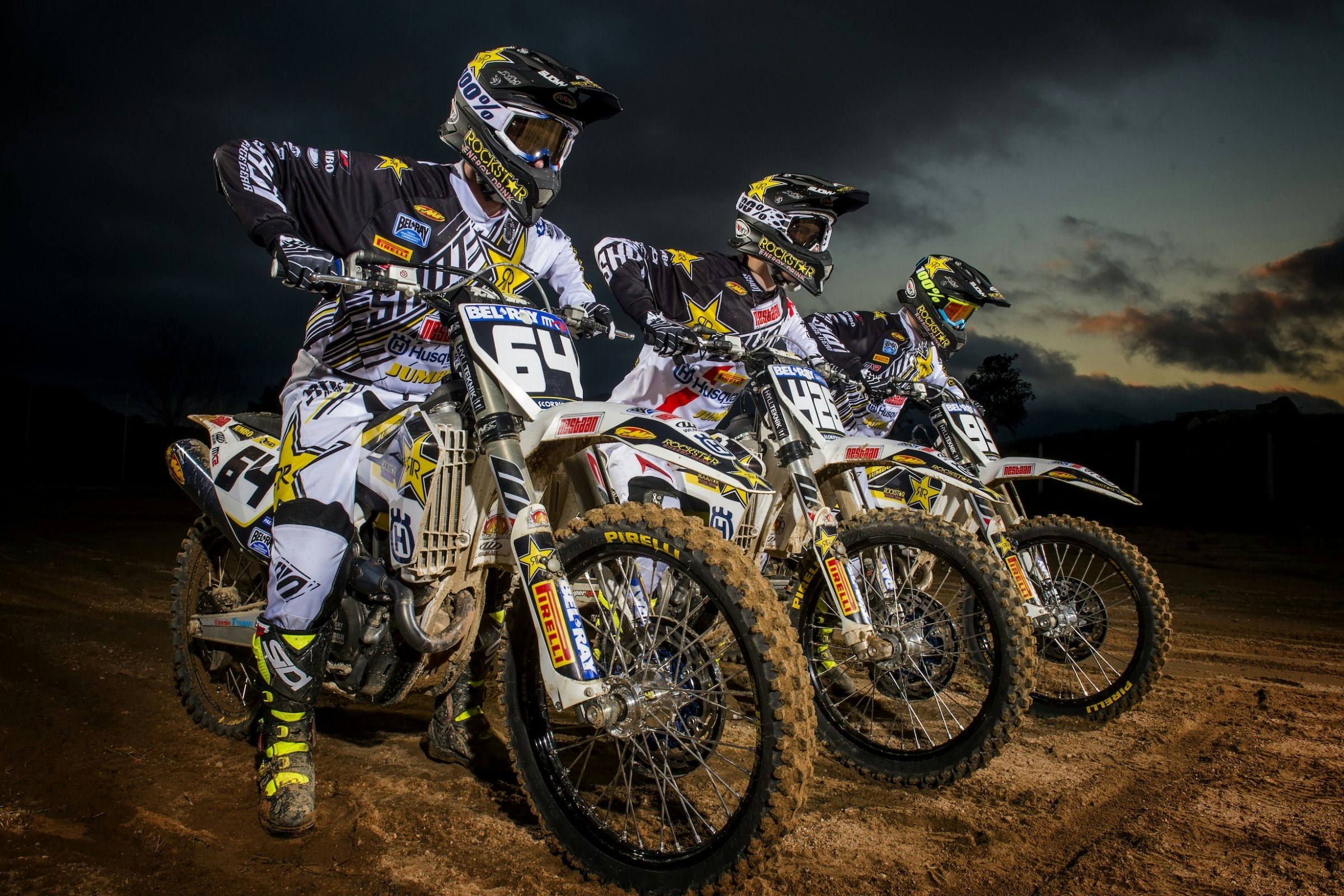 100% Announces 2016 MXGP Athletes