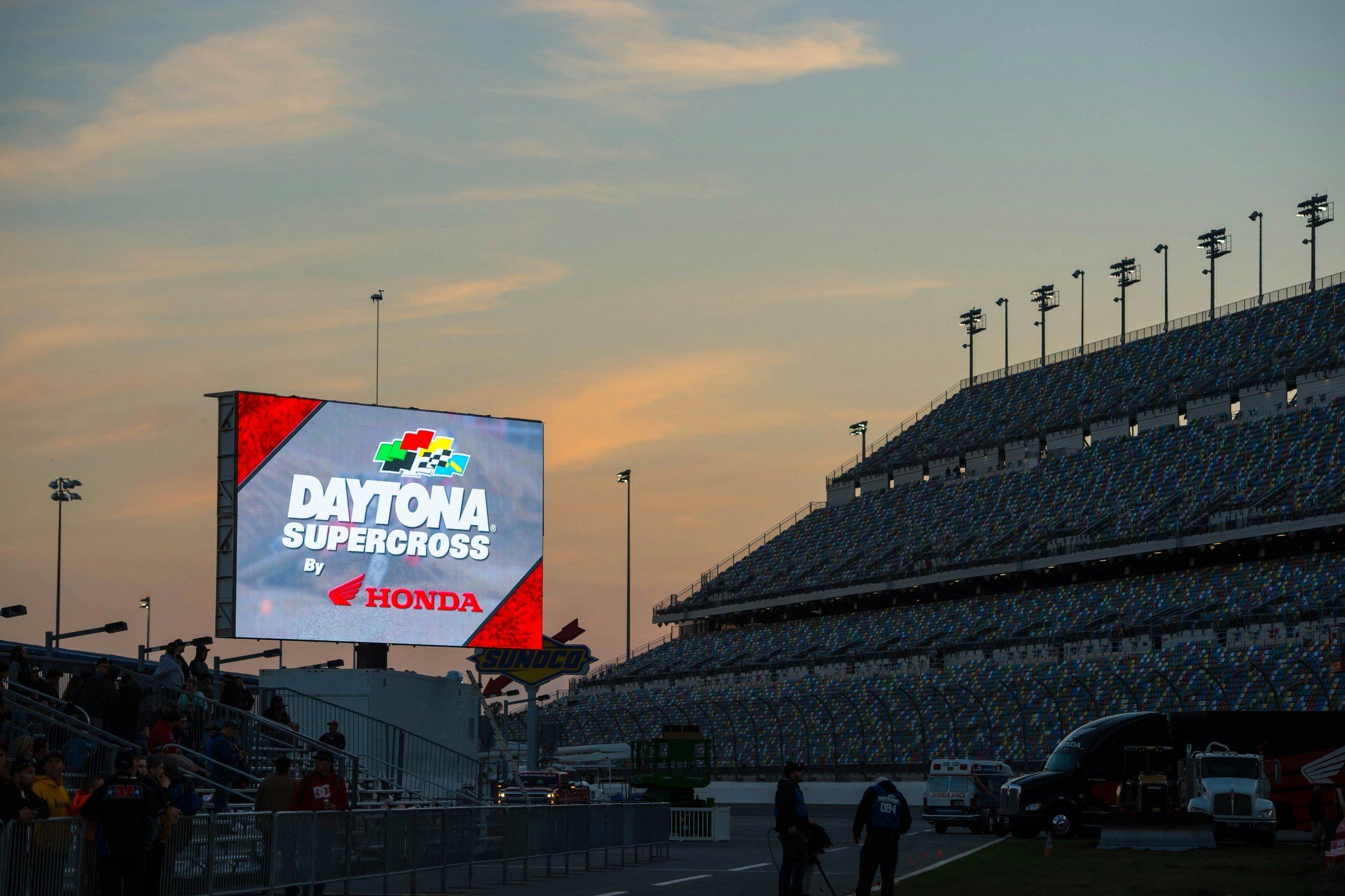 Daytona Racer X MotoDynasty Fantasy Stats and Winners