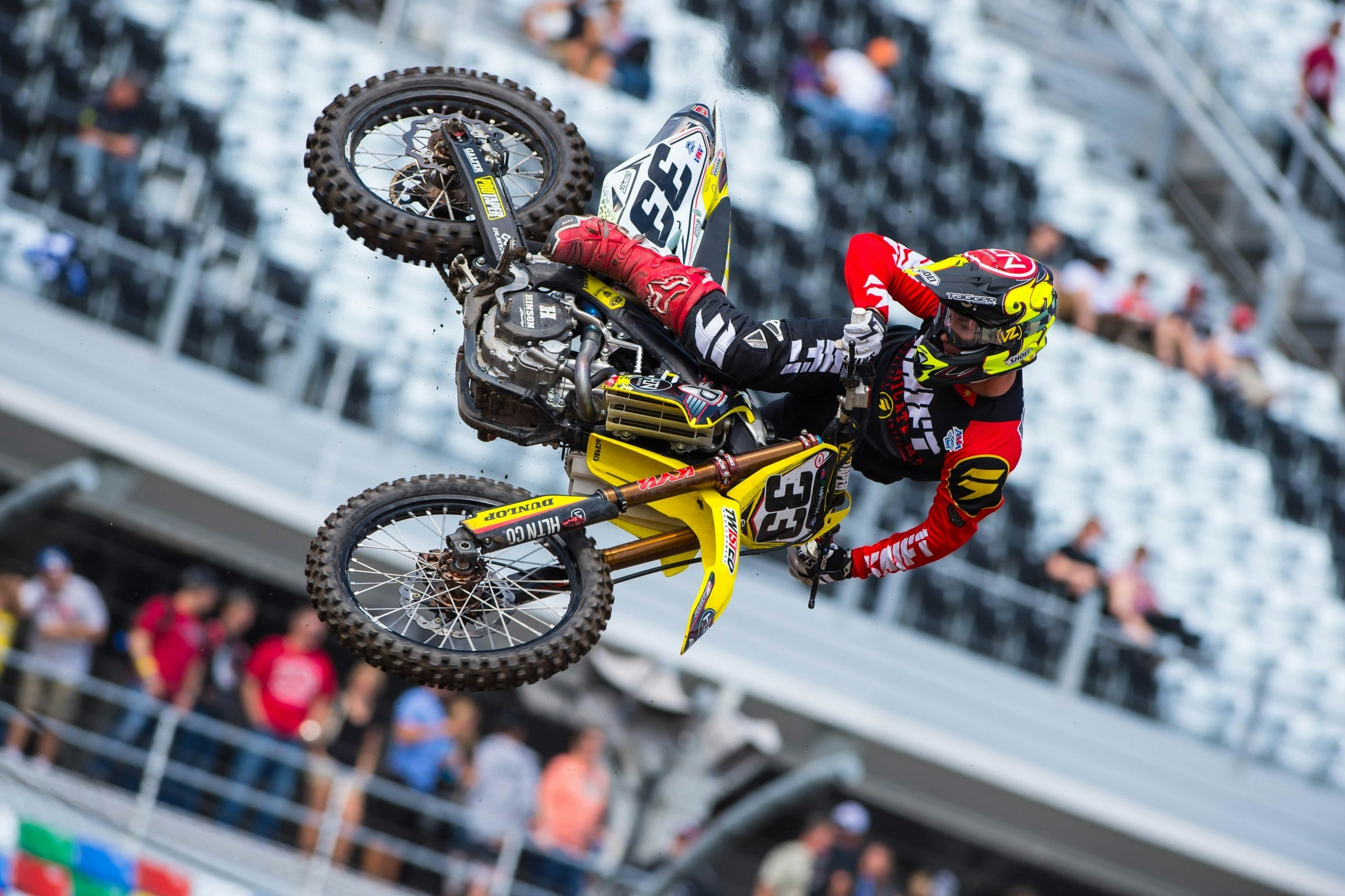 Grant, Byrne, Hodges on DMXS Radio Tonight