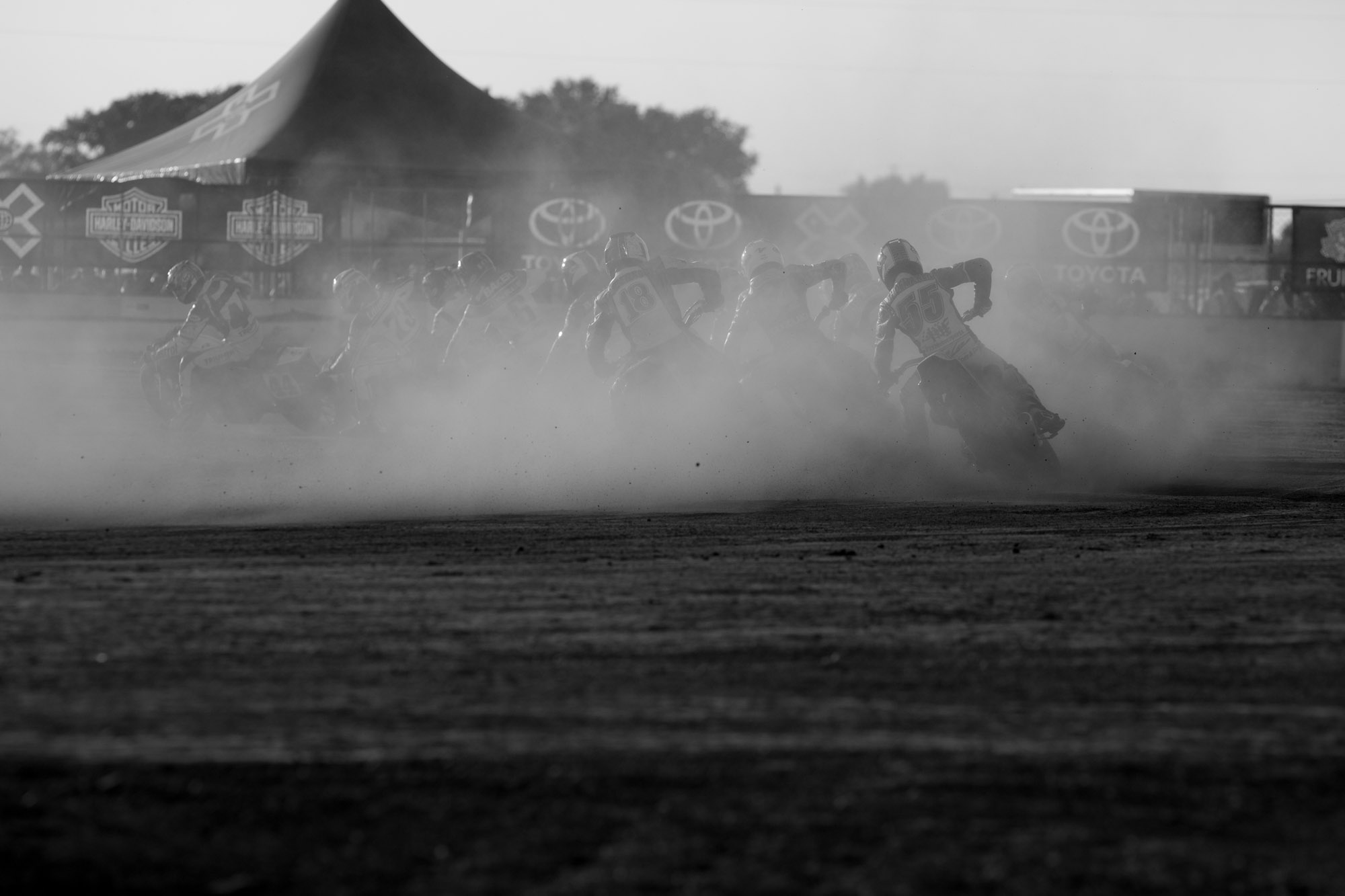 Flat track returns to X Games in 2016.
