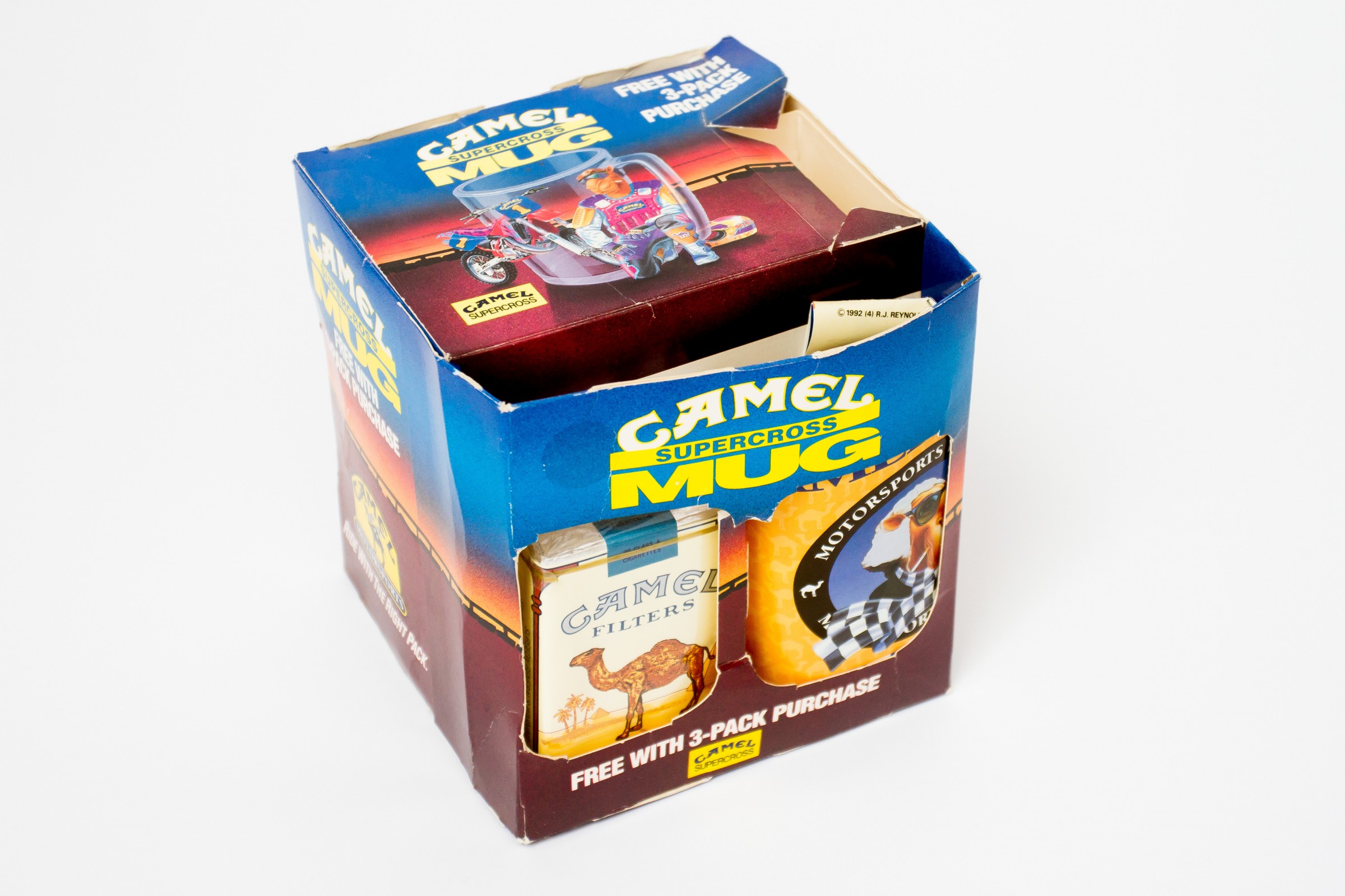 Hey supercross fans! Free cigs!