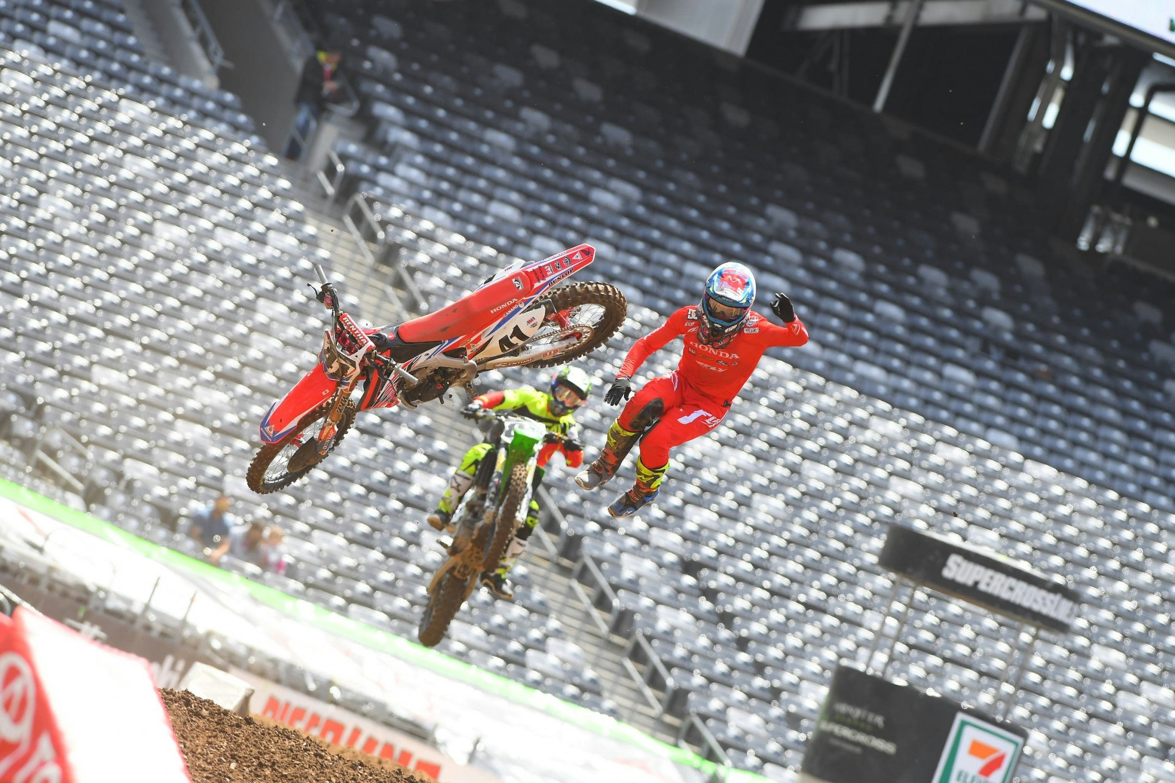 Watch: Trey Canard Crash [Update]