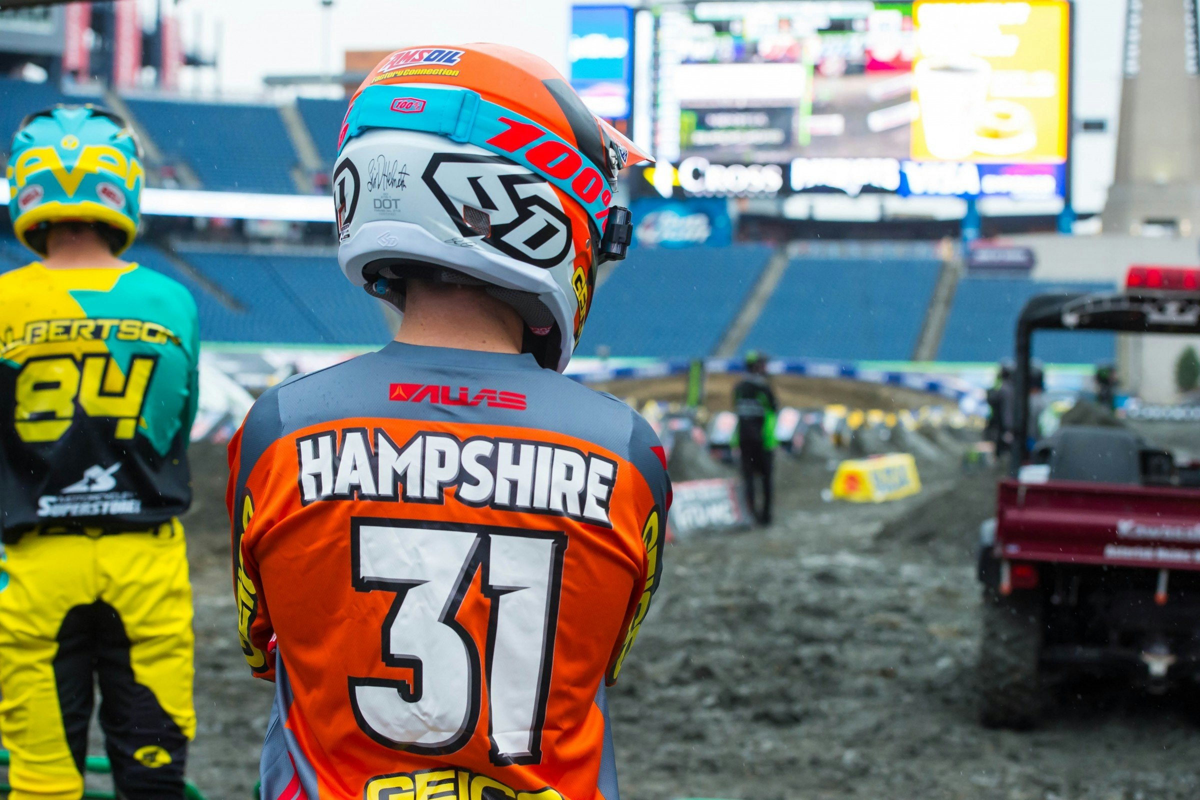 Watch: RJ Hampshire Crash at New Jersey