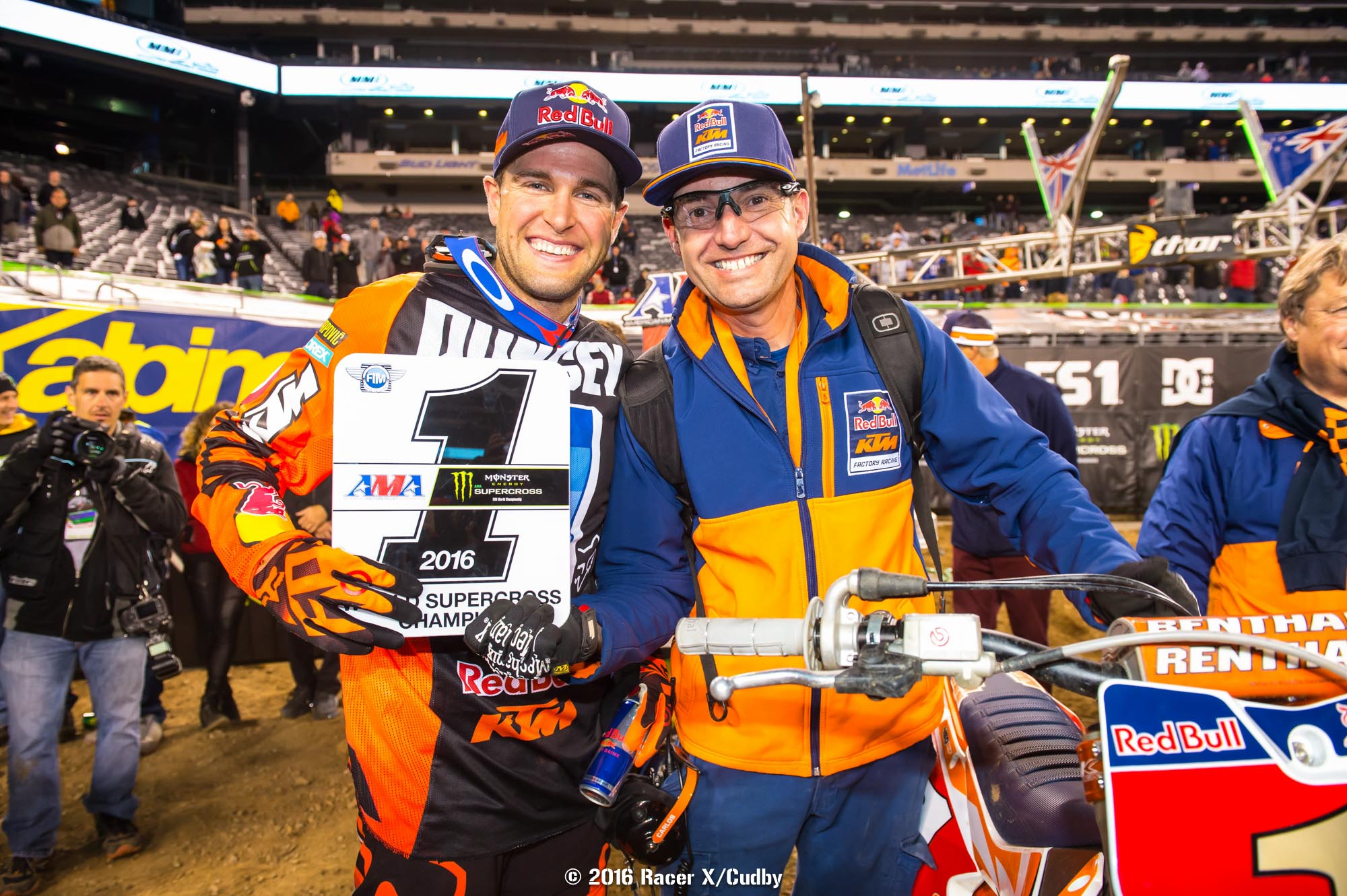 Dungey-EastRutherfordSX2016-Cudby-111