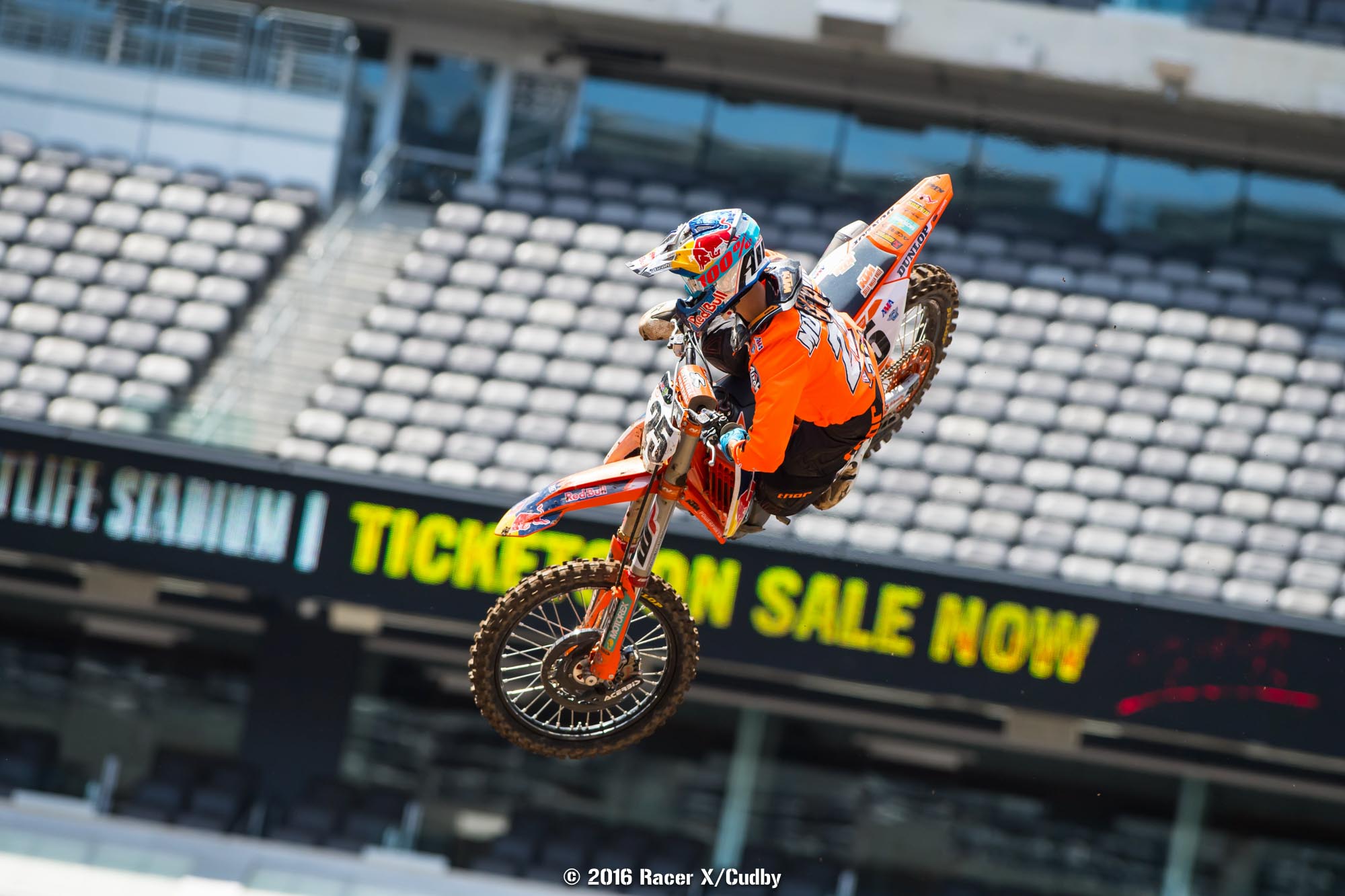 Musquin-EastRutherfordSX2016-Cudby-023