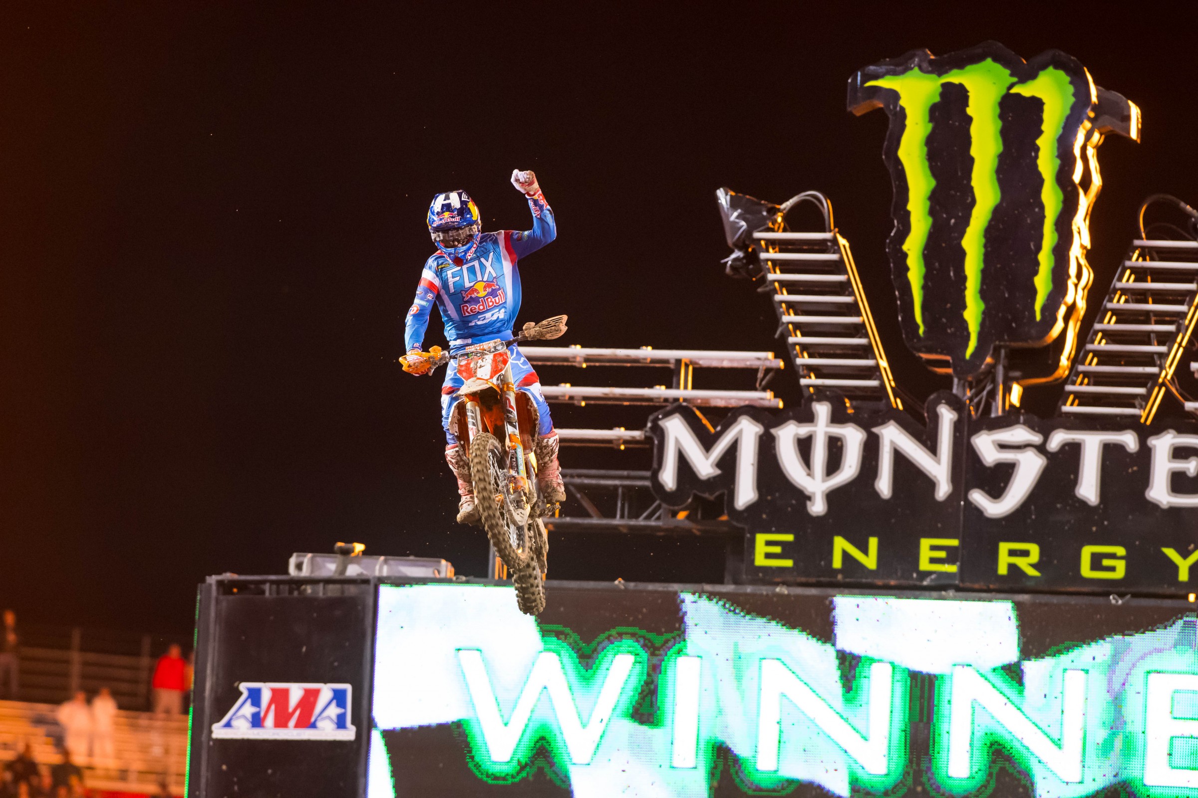 Dungey won a career-high nine races in 2016.